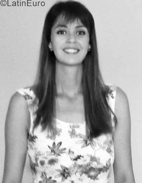 Date this delightful Brazil girl Amanda from Blumenau BR10057