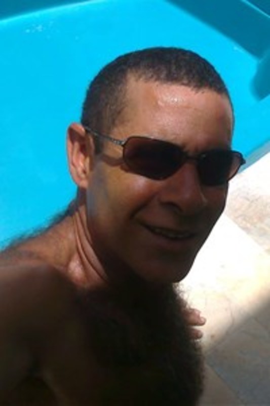 Date this good-looking Brazil man Saulo from Governador Valadares BR10061