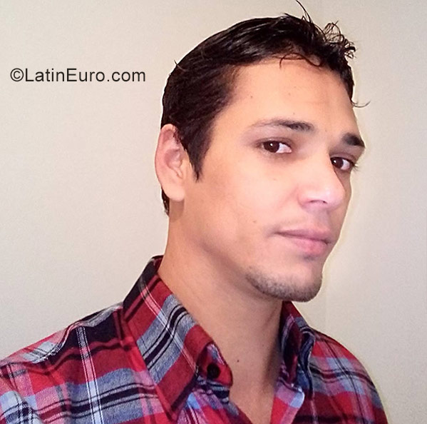 Date this cute Brazil man Edvaldo Pedro from Sao Paulo BR10072