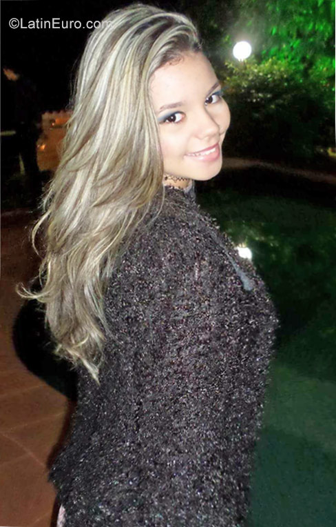 Date this funny Brazil girl Jessica from Recife BR10085