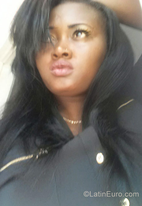 Date this tall Jamaica girl Caribbeandeligh from Montego Bay JM2459