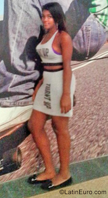 Date this delightful Colombia girl Anyi from Popayan CO21866