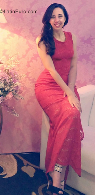 Date this charming Brazil girl Gabrielle from Santa Helena de Goias BR10118