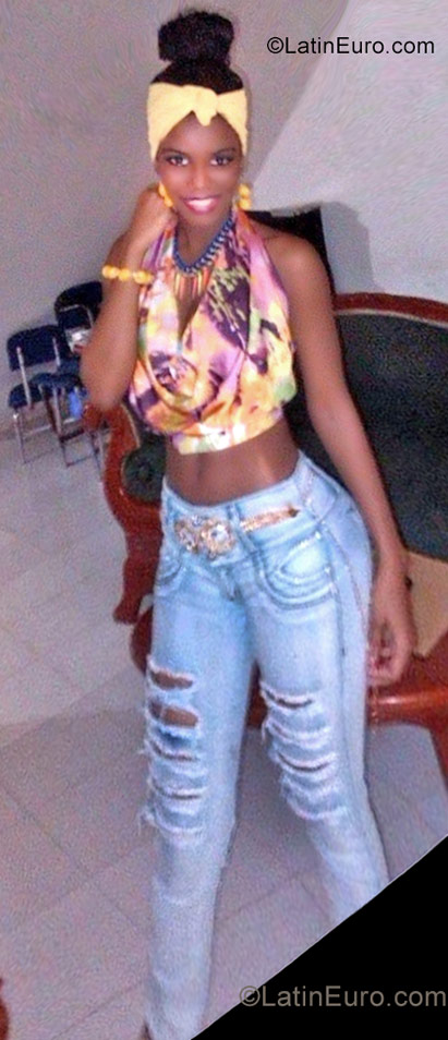 Date this tall Colombia girl Liza from Cali CO21937