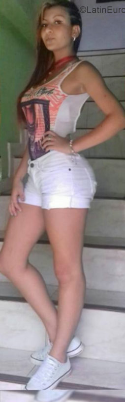Date this pretty Colombia girl Sheiry from Medellin CO21986
