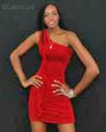 Date this funny Colombia girl Yulieth from Cali CO22018