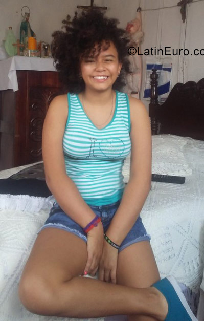 Date this foxy Colombia girl Maria camila or from Manizales CO22045