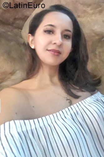 Date this charming Colombia girl Diana from Bogota CO22057