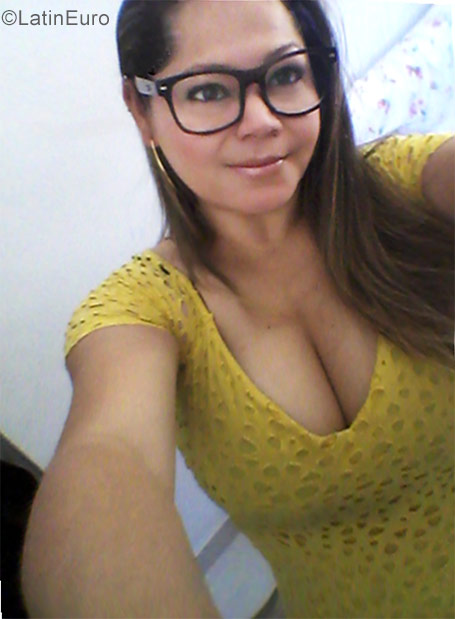 Date this fun Brazil girl Vanessa from Sao Paulo BR10189
