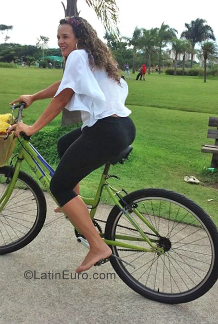 Date this fun Brazil girl EDY from Sao Paulo BR10200