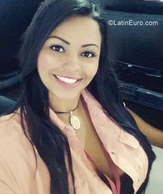 Date this fun Venezuela girl Carolina from Aragua VE861