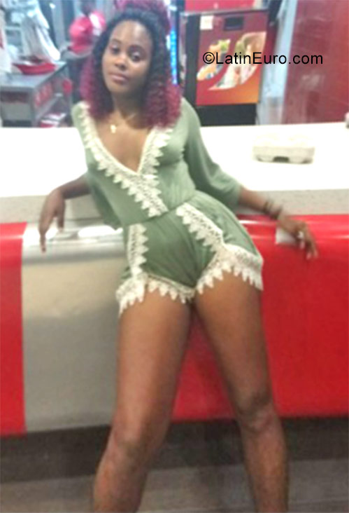 Date this fun Jamaica girl Kendora from Kingston JM2493