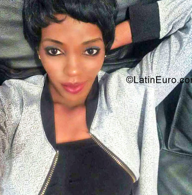 Date this funny Jamaica girl Stacy from Ocho Rios JM2506