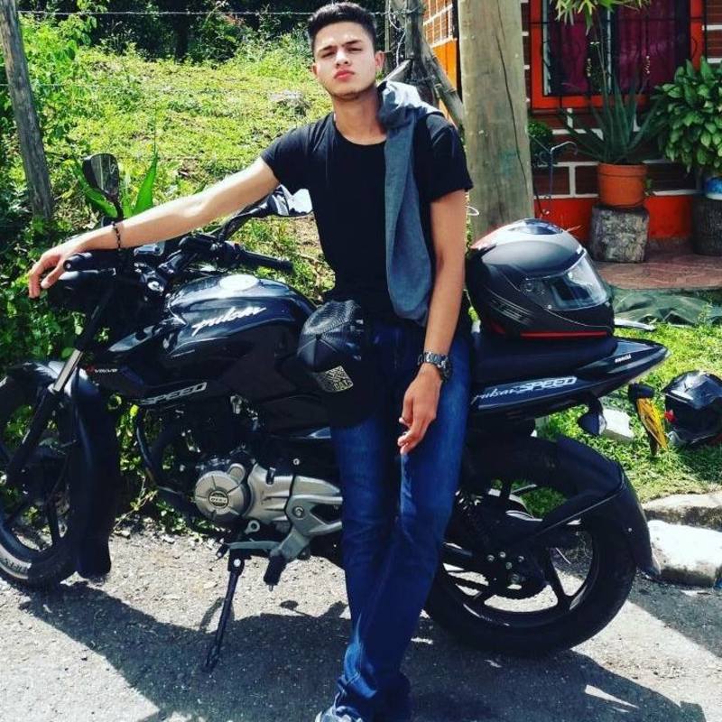 Date this sensual Colombia man Danielstiven from Medellin CO22224