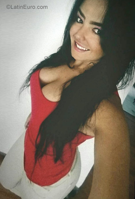 Date this foxy Colombia girl Alejandra from Ibague CO22264
