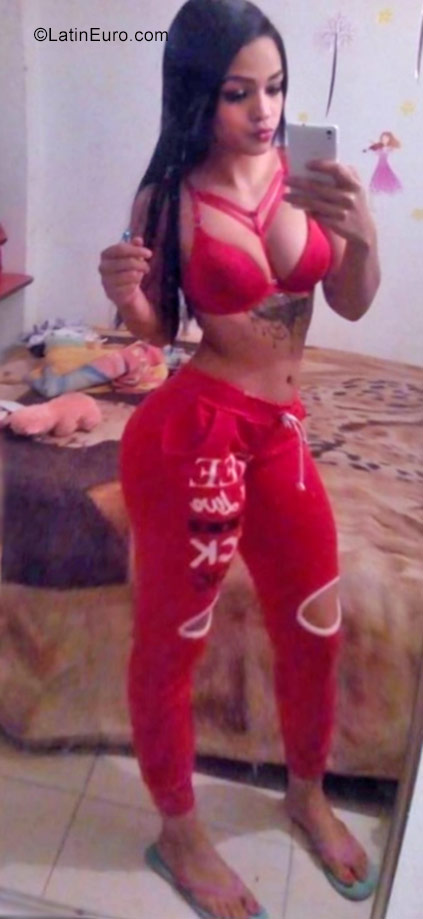 Date this stunning Colombia girl Sofia from Cartagena CO22316