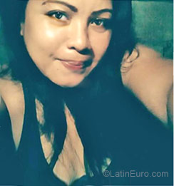 Date this nice looking Philippines girl Charlala from Manila PH983