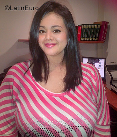 Date this delightful Colombia girl Pati from Bogota CO22374