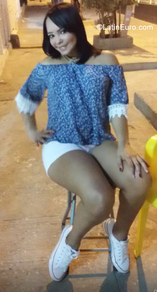 Date this fun Colombia girl Jessica from Cartagena CO22386
