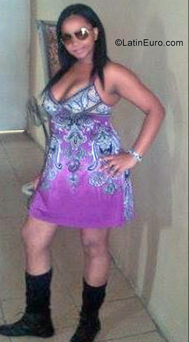 Date this hard body Venezuela girl Rosa from Caracas VE970