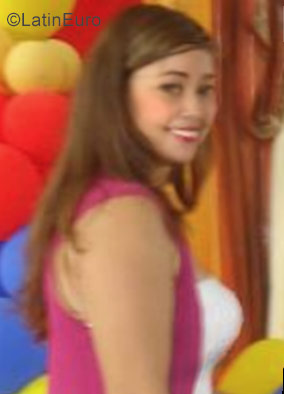 Date this hard body Colombia girl Paola from Bogota CO22443