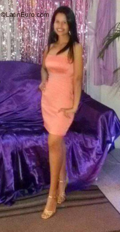 Date this attractive Venezuela girl Paola from Maturin VE980