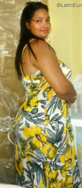 Date this attractive Cuba girl Tereza from Guantánamo CU116