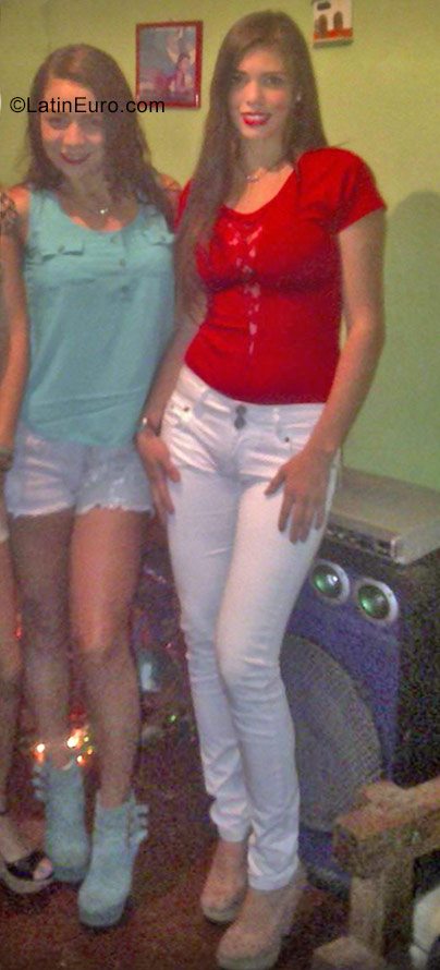 Date this cute Venezuela girl Stephanie from Caracas VE985