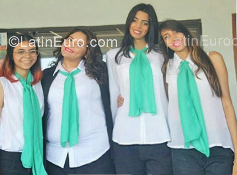 Date this tall Venezuela girl Solangel from Maracaibo VE991