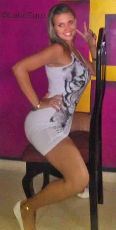 Date this georgeous Cuba girl Yanet Quintino from Bayamo CU131