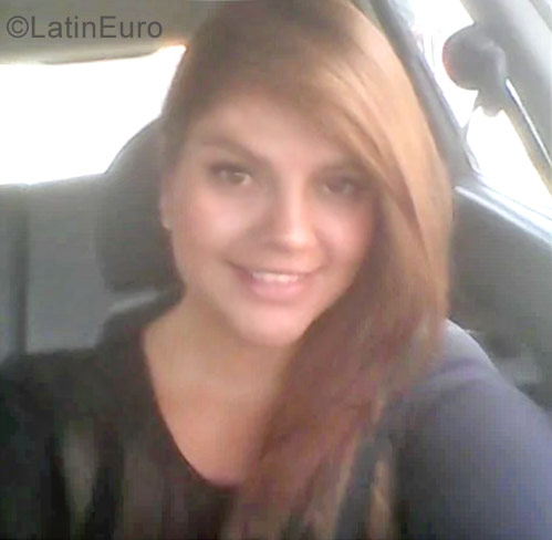 Date this exotic Colombia girl Mayra from Bogota CO22506