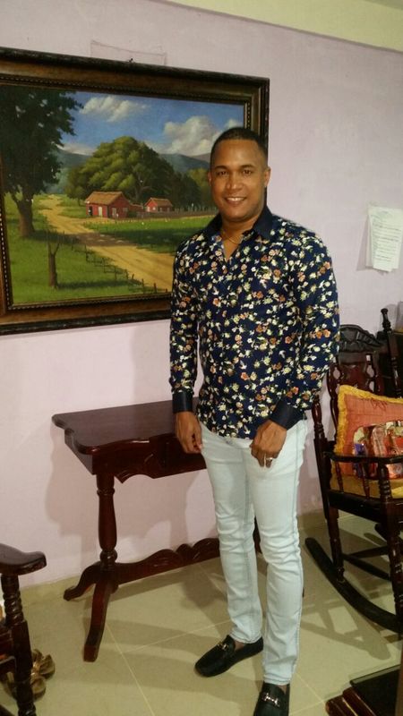 Date this nice looking Dominican Republic man Luis Benitez from Santiago DO30478