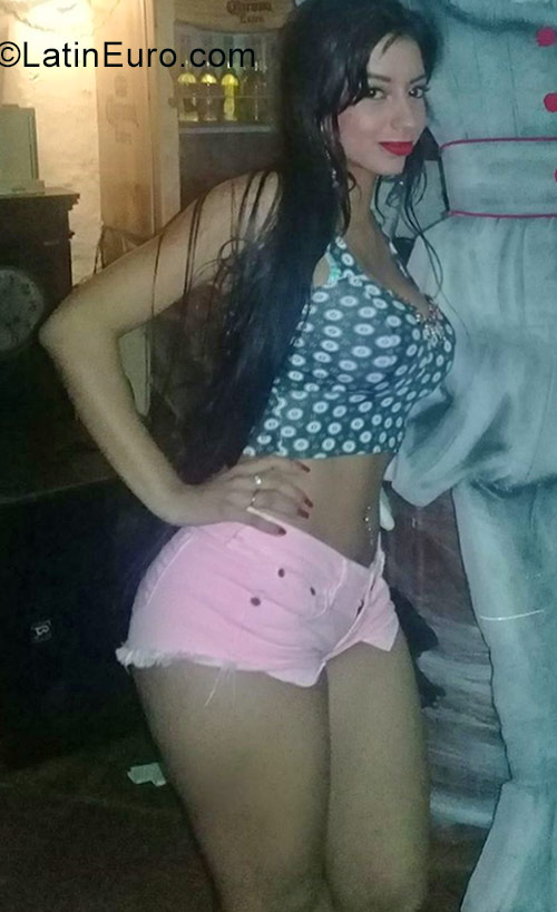 Date this georgeous Colombia girl Saral from Medellin CO30450