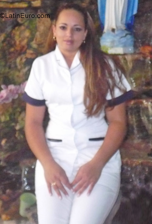 Date this athletic Colombia girl Angelie from Bucaramanga CO22591