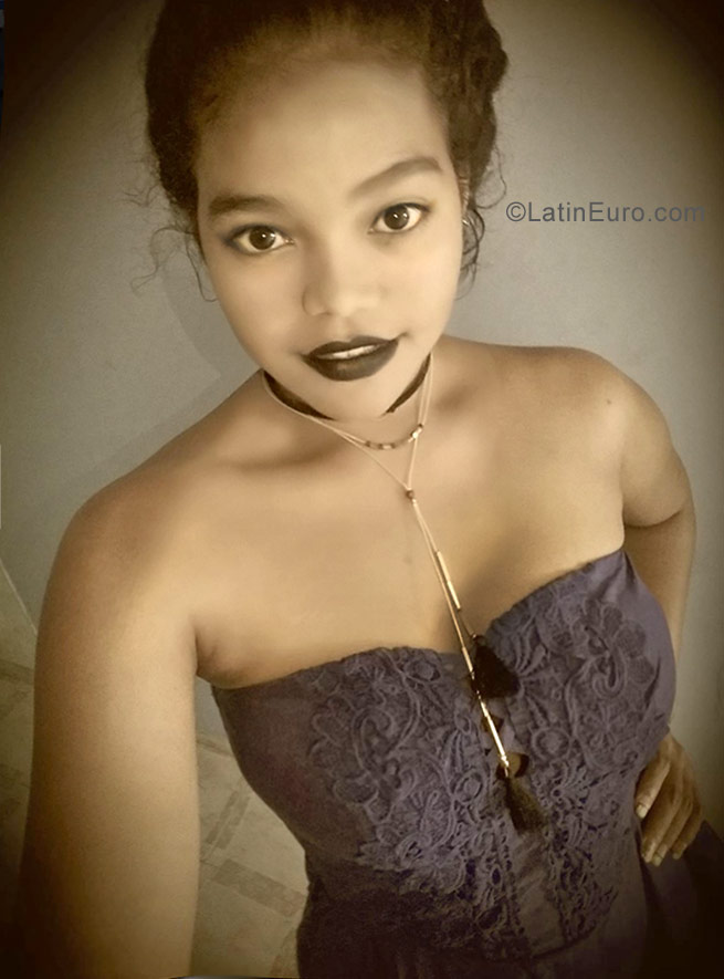 Date this hard body Colombia girl Johana from Quibdo CO22605