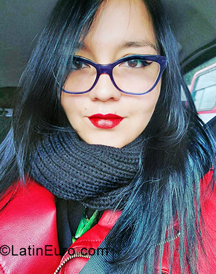 Date this sultry Colombia girl Alejandra from Bogota CO22631