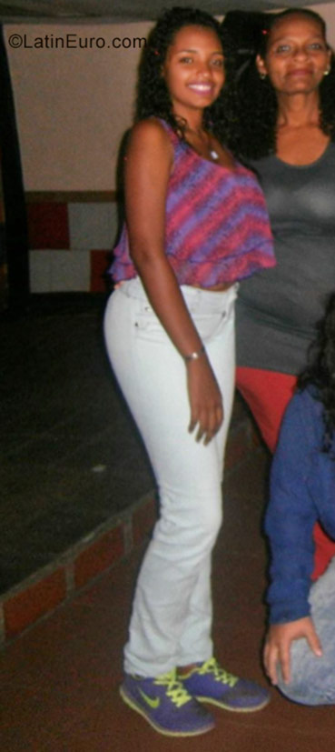 Date this georgeous Venezuela girl Norle from Valencia VE1044