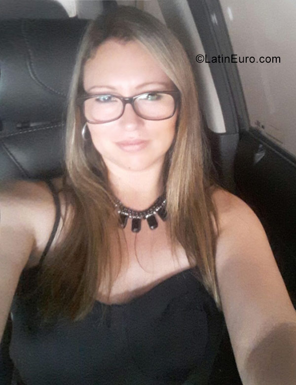 Date this lovely Colombia girl Catalina from Bogota CO22660