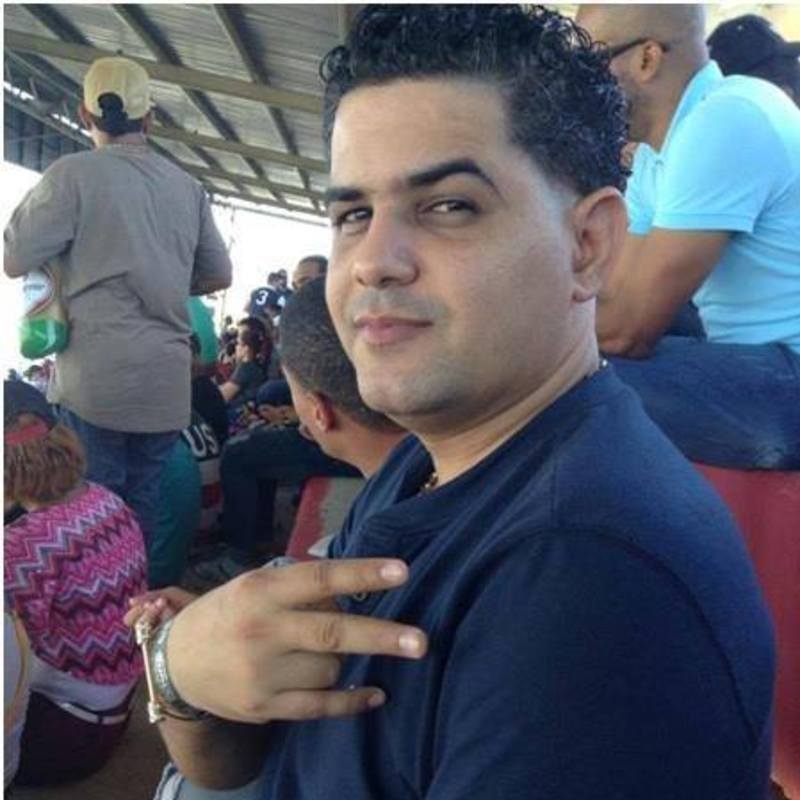 Date this tall Dominican Republic man Jhon from Santiago DO30619