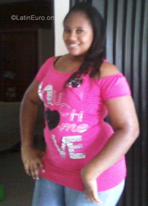 Date this delightful Colombia girl Claudia from Cali CO22676