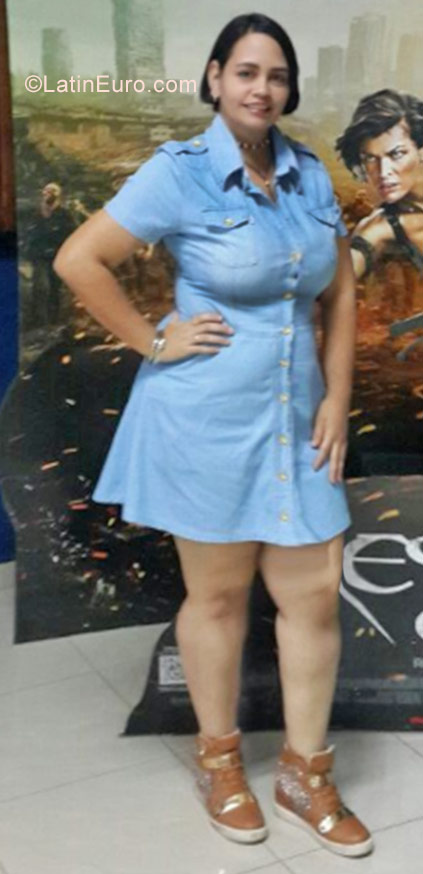 Date this funny Venezuela girl Andrea from Maracay VE1067