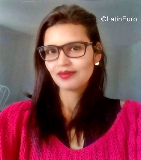 Date this beautiful Peru girl Jaqueline from Lima PE1160