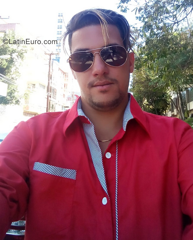 Date this beautiful Cuba man Yanoisy from Havana CU156