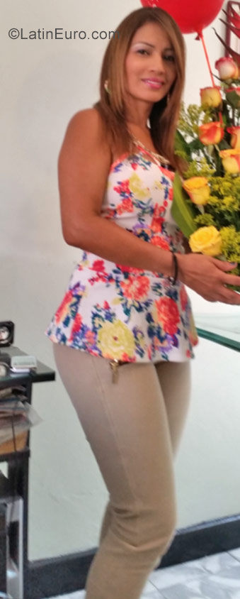 Date this fun Colombia girl Martha from Cali CO22740