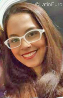 Date this pretty Colombia girl Fernanda from Bogota CO22746