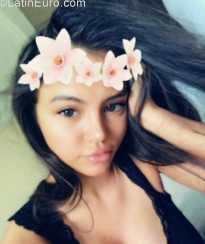 Date this nice looking Peru girl Isabel from Lima PE1169