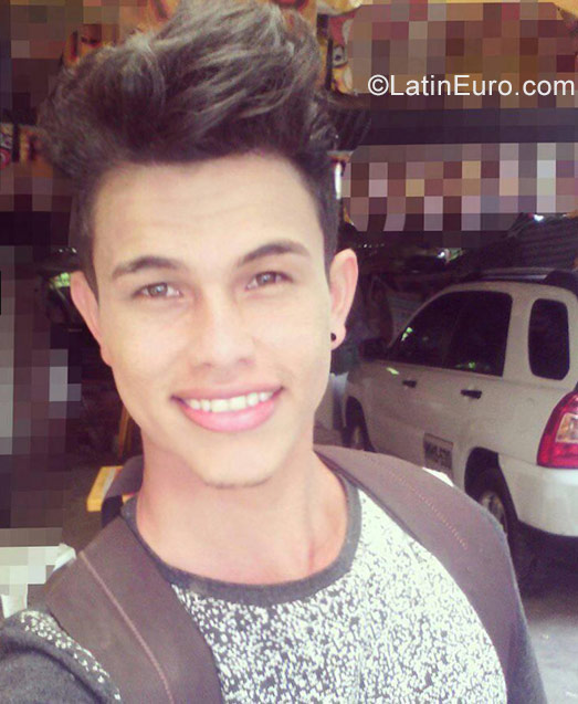 Date this gorgeous Colombia man Jorge from Monteria CO22840