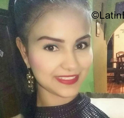 Date this good-looking Venezuela girl Seleni from Barinas VE1139