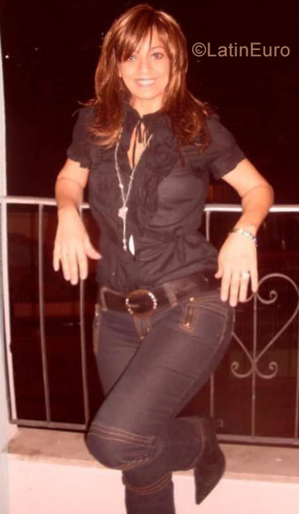 Date this stunning Brazil girl Tiane from Rio De Janeiro BR10380