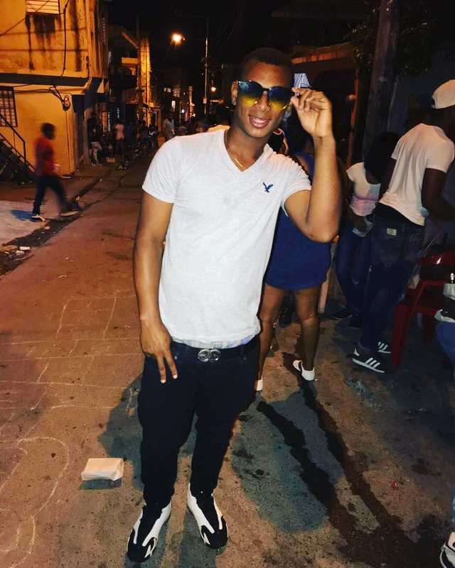 Date this foxy Dominican Republic man Edward alberto from Santo Domingo DO30951